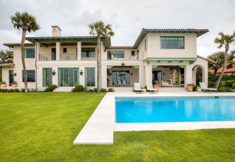 Luxury home with pool Sea Island 