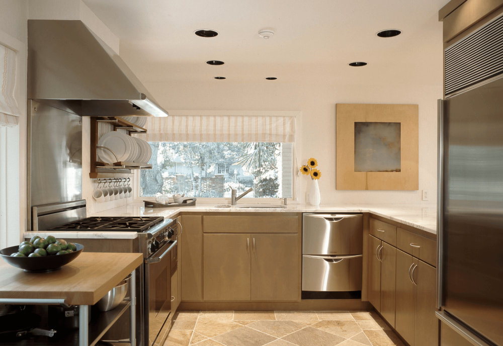 Kitchen remodel Sea Island with Stainless Steel