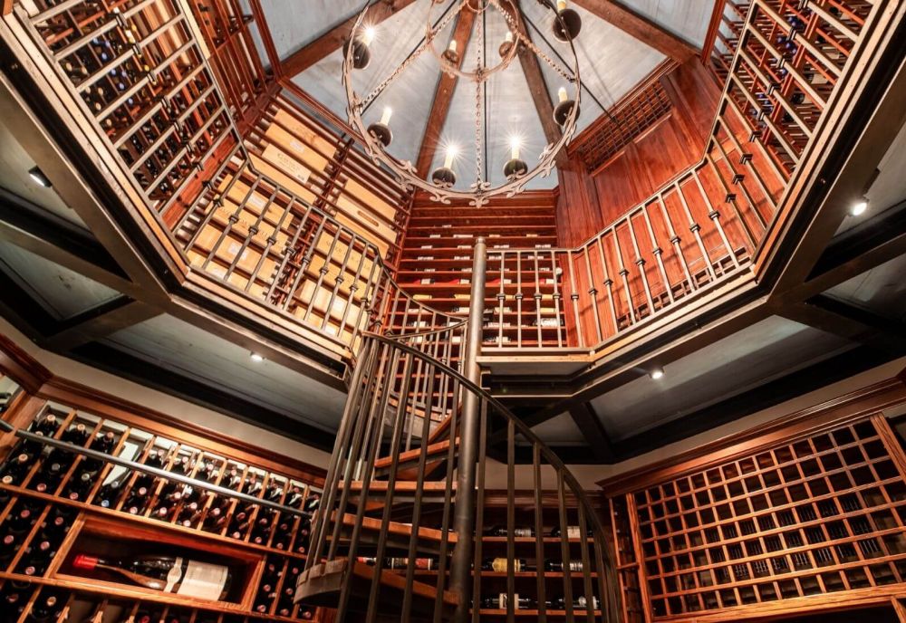 Custom home wine cellar Sea Island