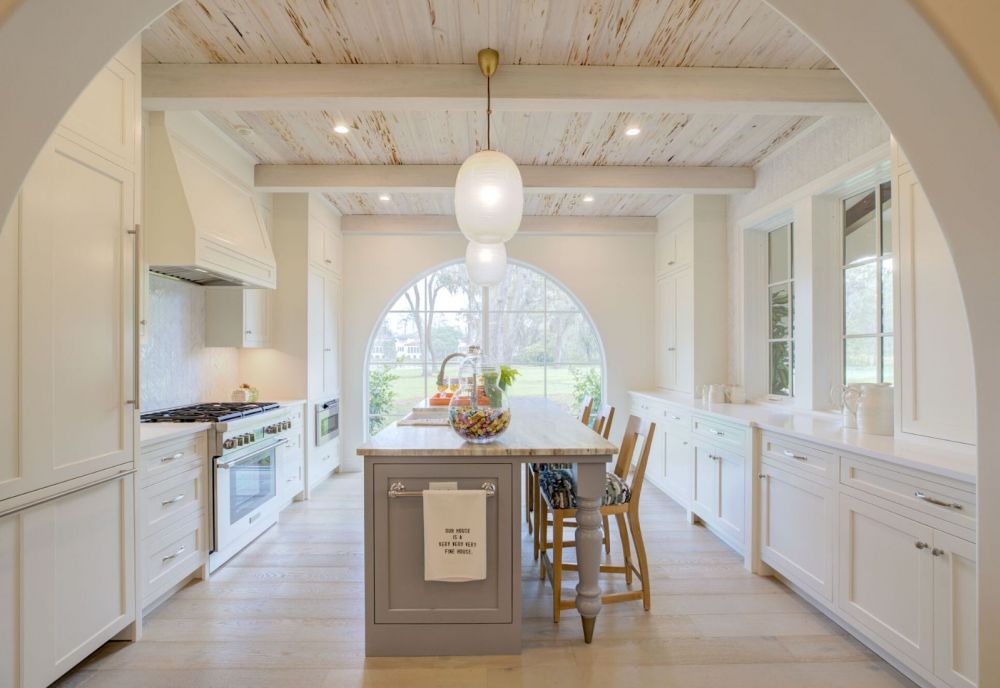 Custom built home with beautiful kitchen Sea Island